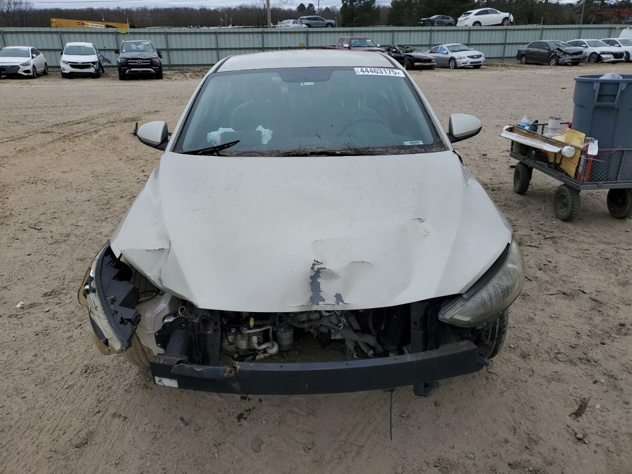 2017 HYUNDAI ELANTRA SE - Фото 5