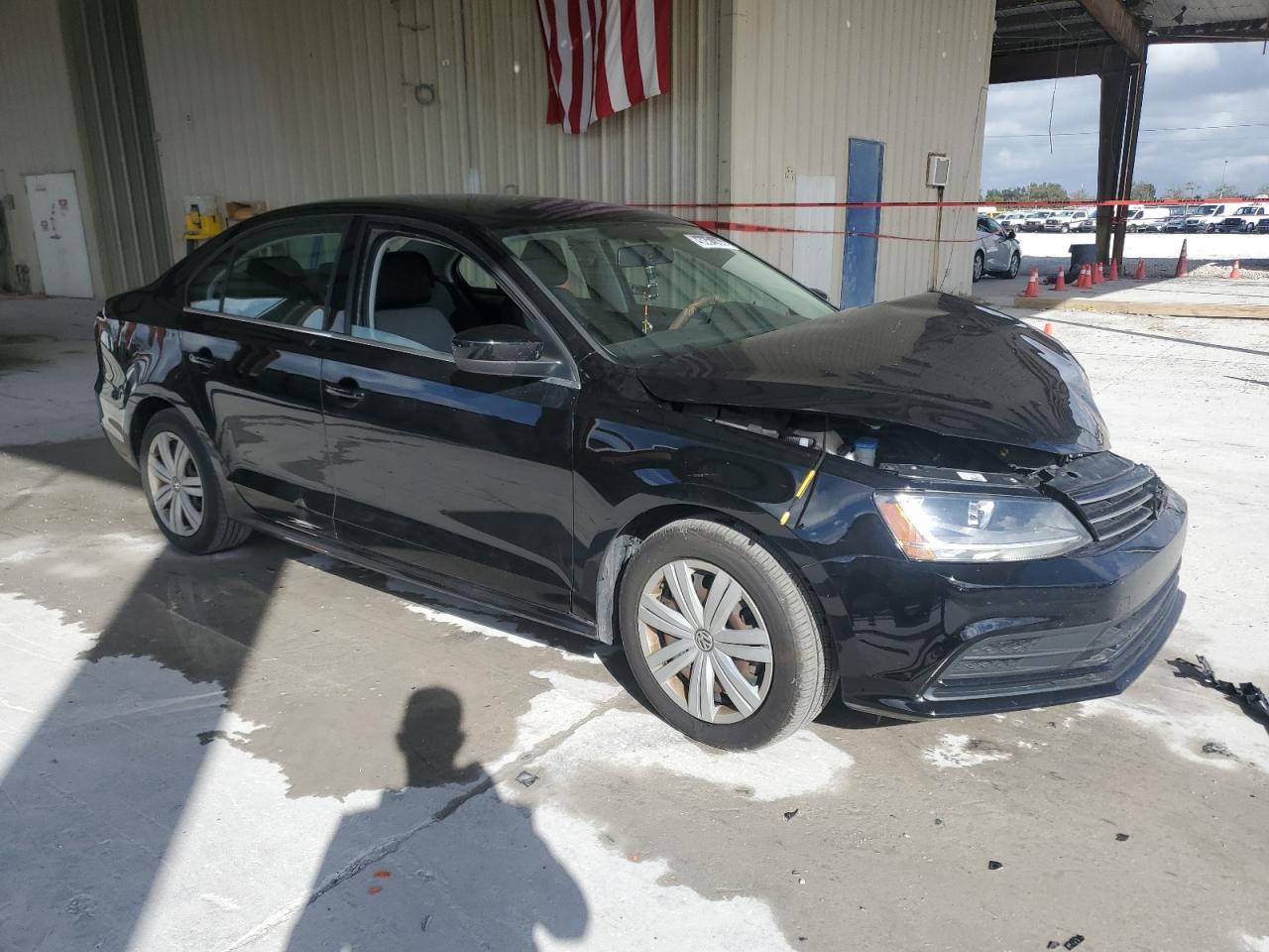 2017 VOLKSWAGEN JETTA S - Image 4