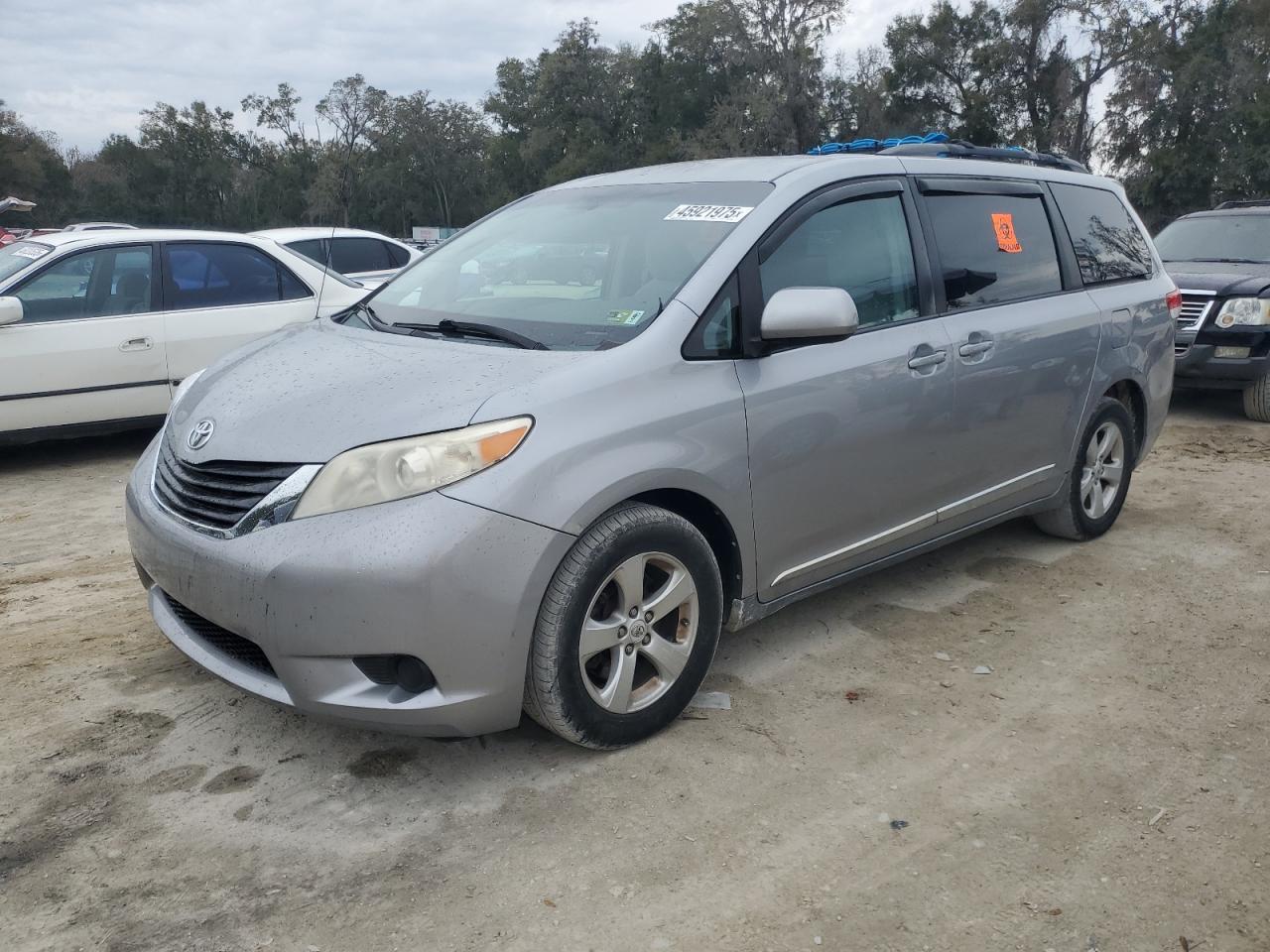 2012 TOYOTA SIENNA LE car image