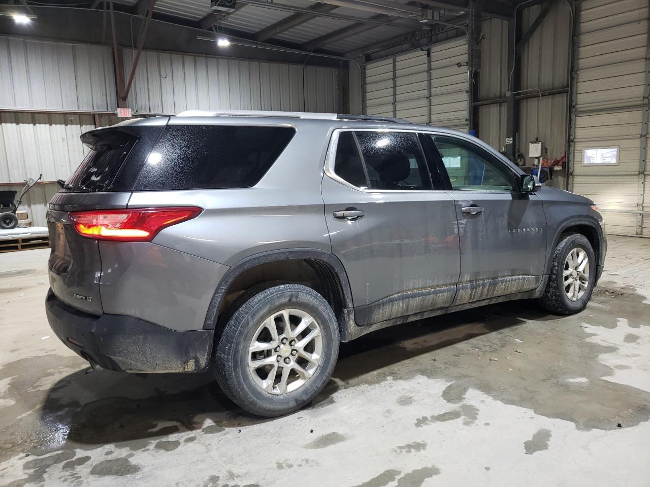 2018 CHEVROLET TRAVERSE L - Фото 3