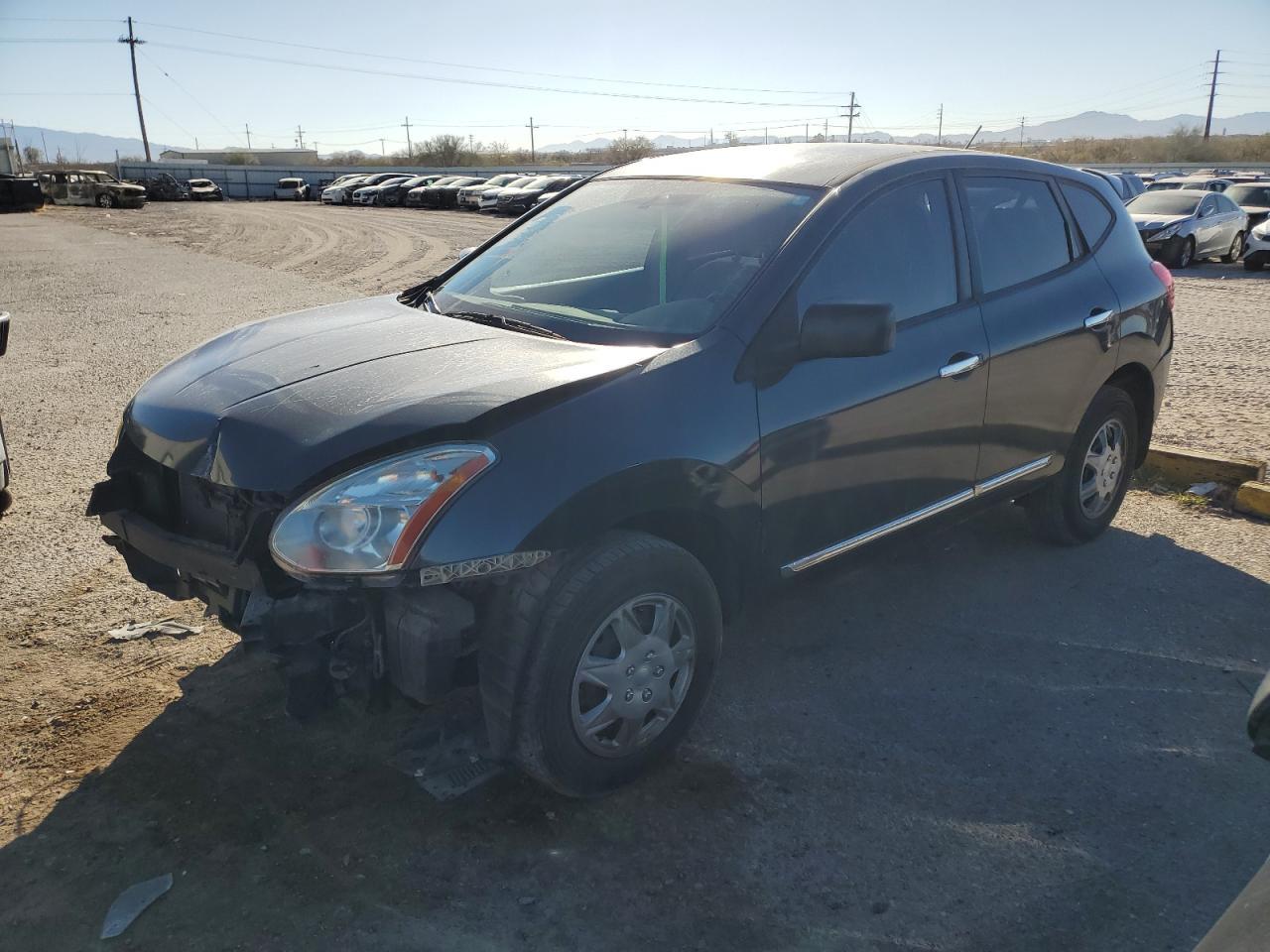 2013 NISSAN ROGUE S