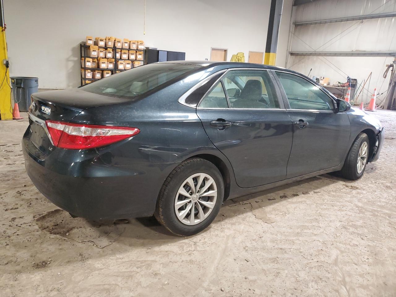 2017 TOYOTA CAMRY LE - Image 3