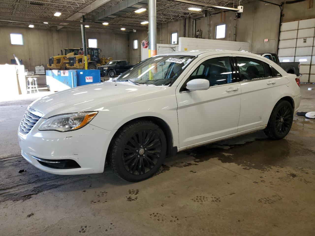2013 CHRYSLER 200 LX