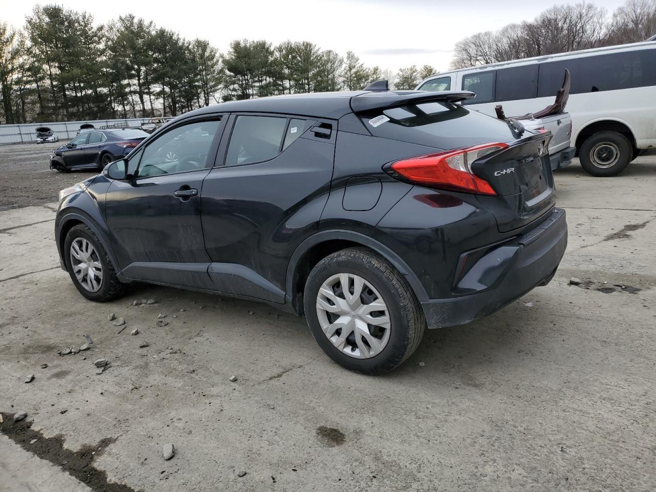 2019 TOYOTA C-HR XLE - Фото 2
