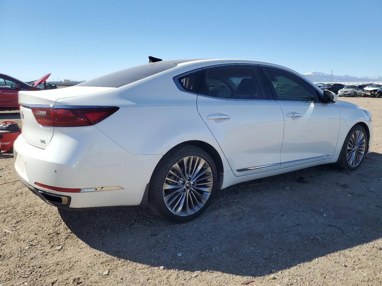 2017 KIA CADENZA PR - Фото 3