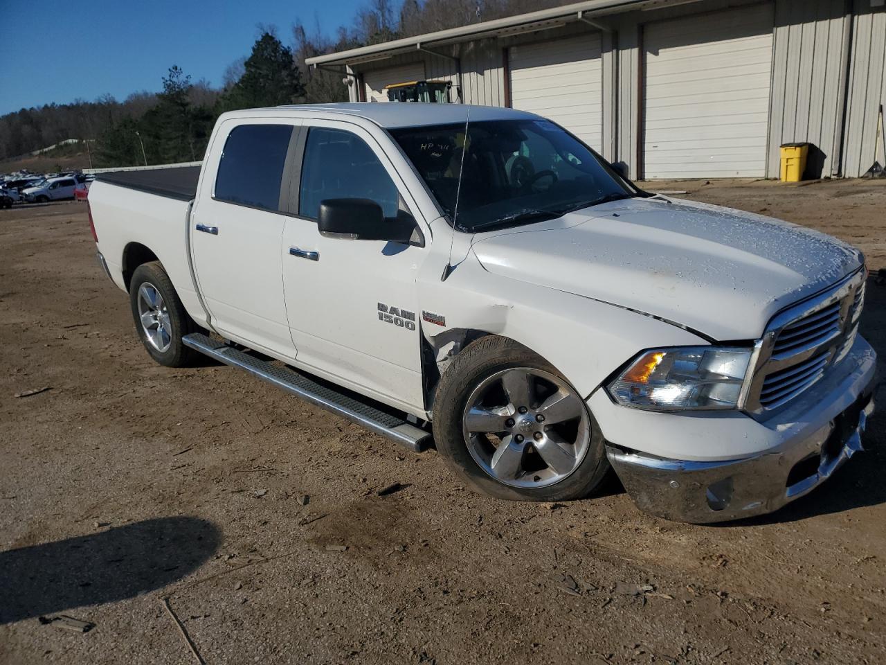 2017 RAM 1500 SLT - Image 4