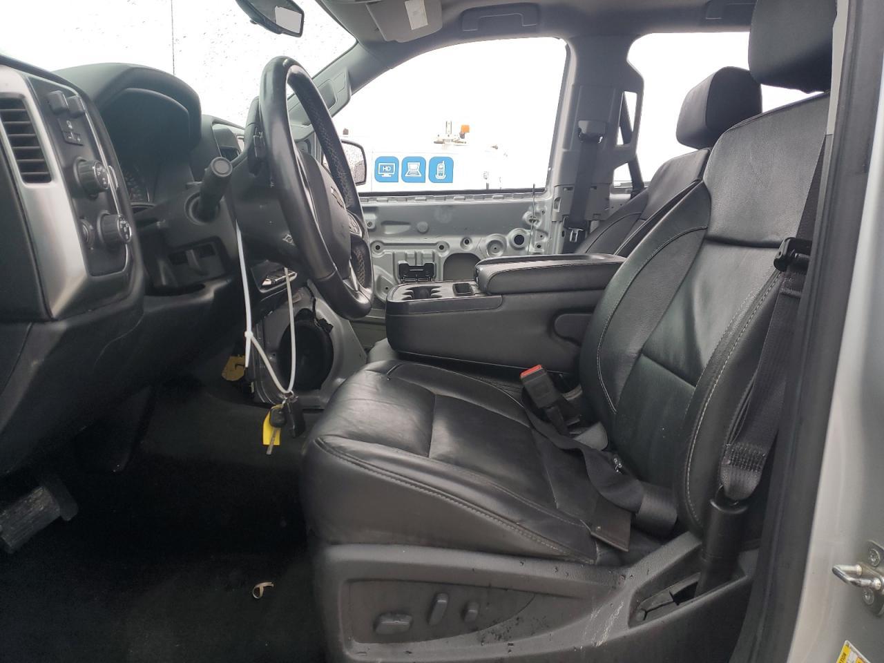 2017 CHEVROLET SILVERADO - Image 7