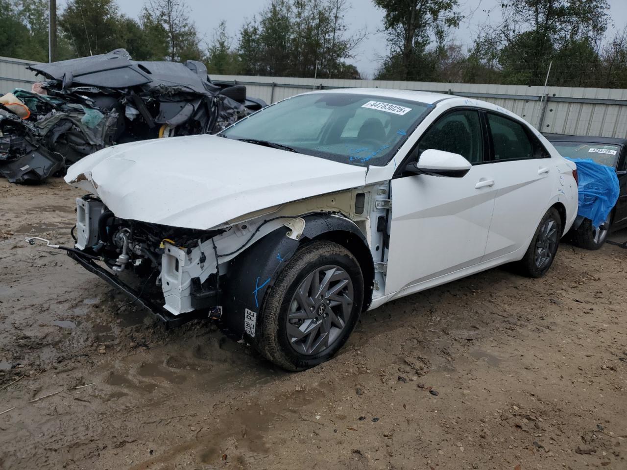 2024 HYUNDAI ELANTRA SE