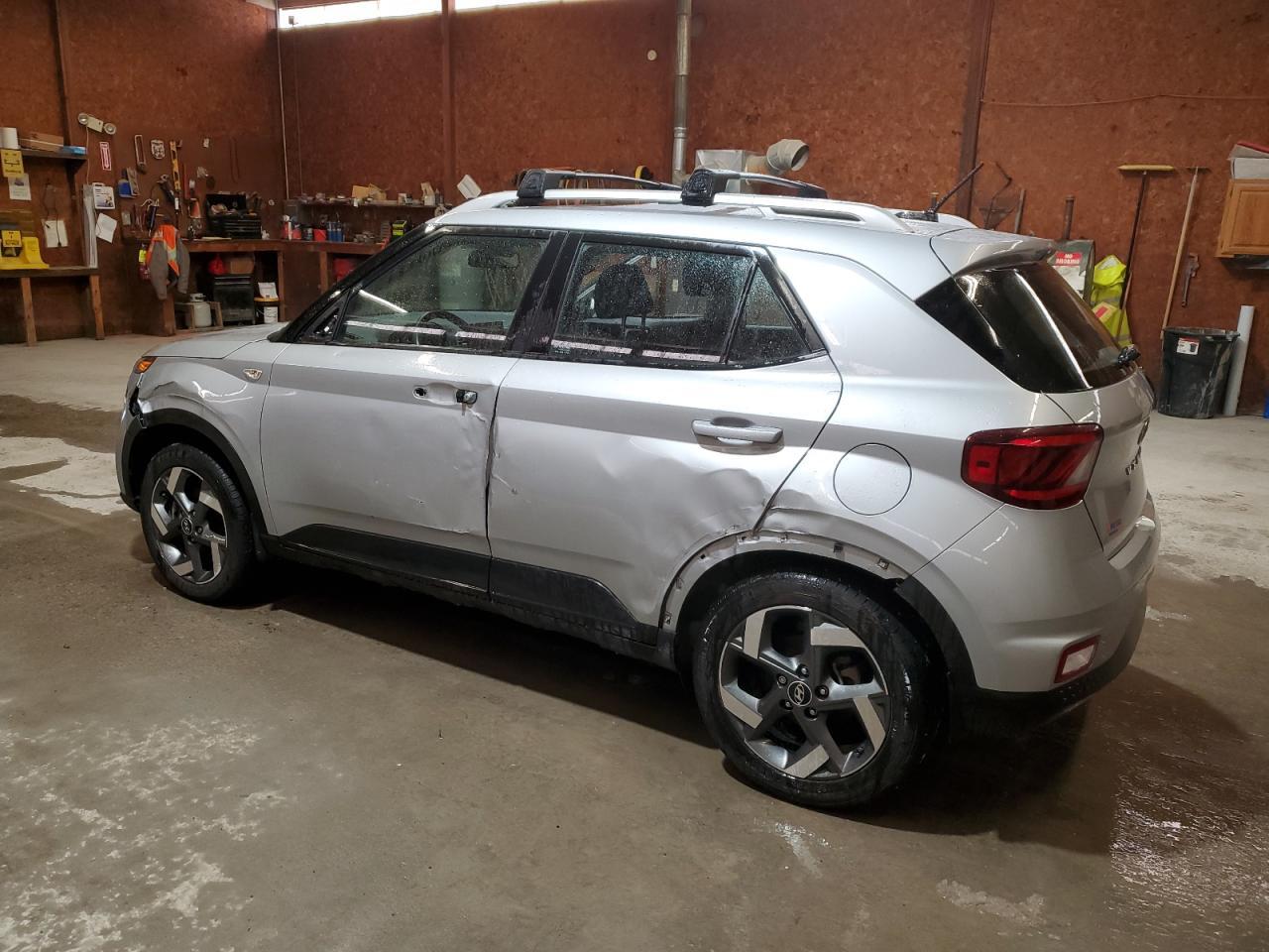 2023 HYUNDAI VENUE SEL - Фото 2
