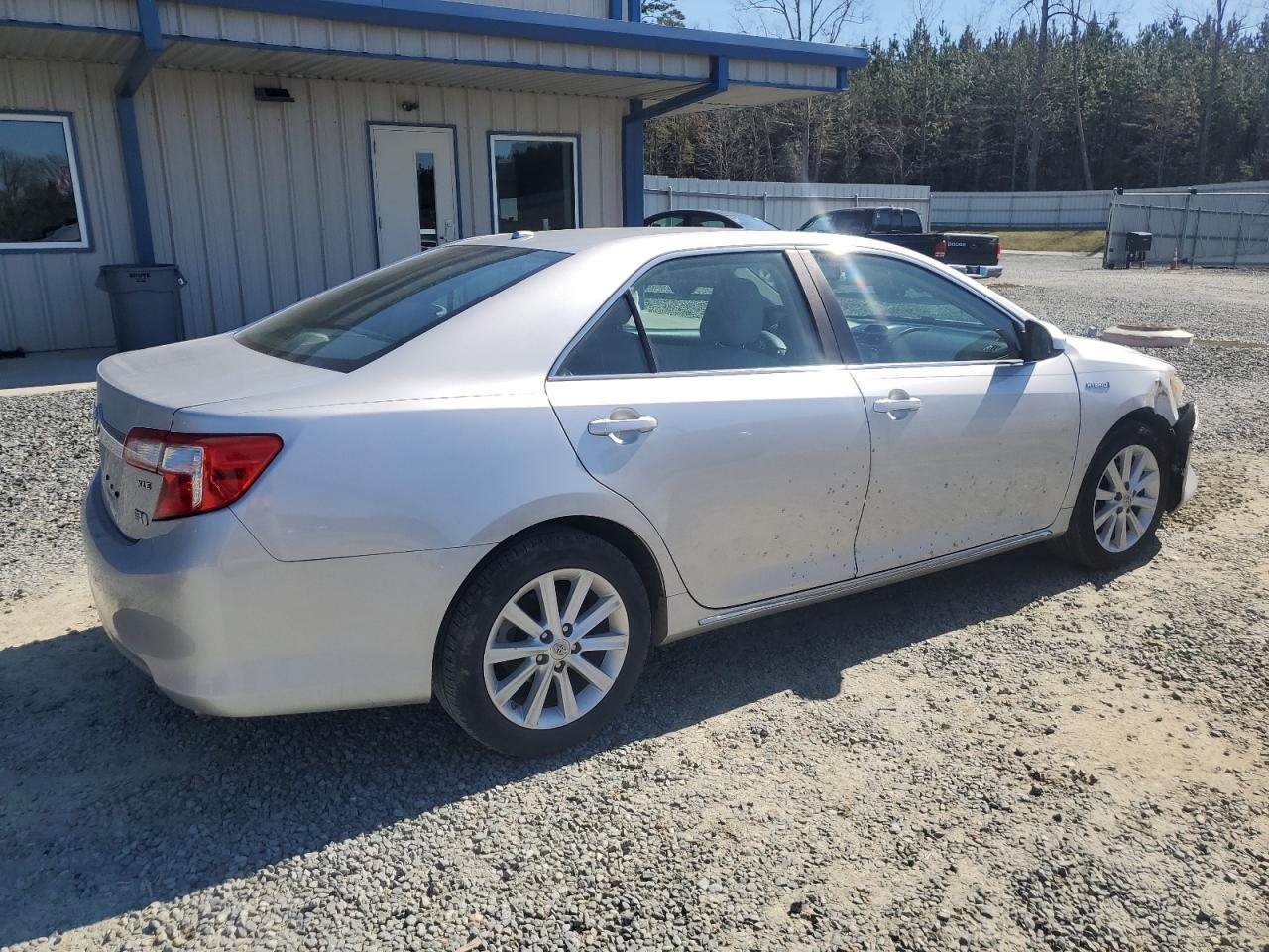 2012 TOYOTA CAMRY HYBR - Фото 3