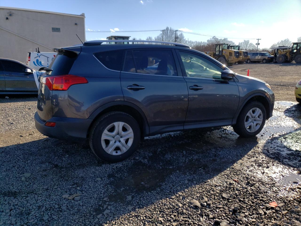 2014 TOYOTA RAV4 LE - Image 3