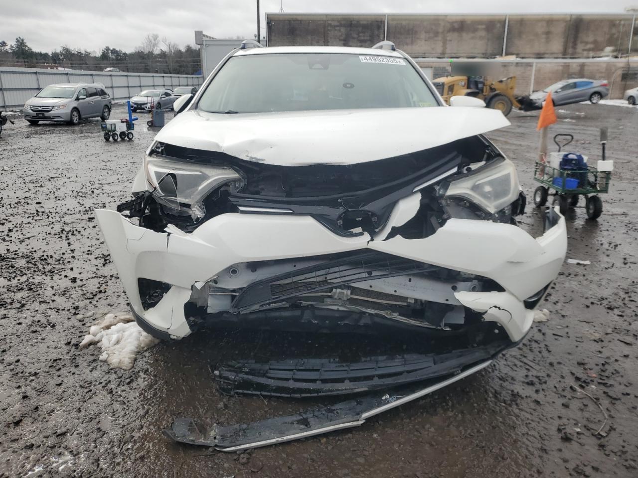 2017 TOYOTA RAV4 XLE - Image 5
