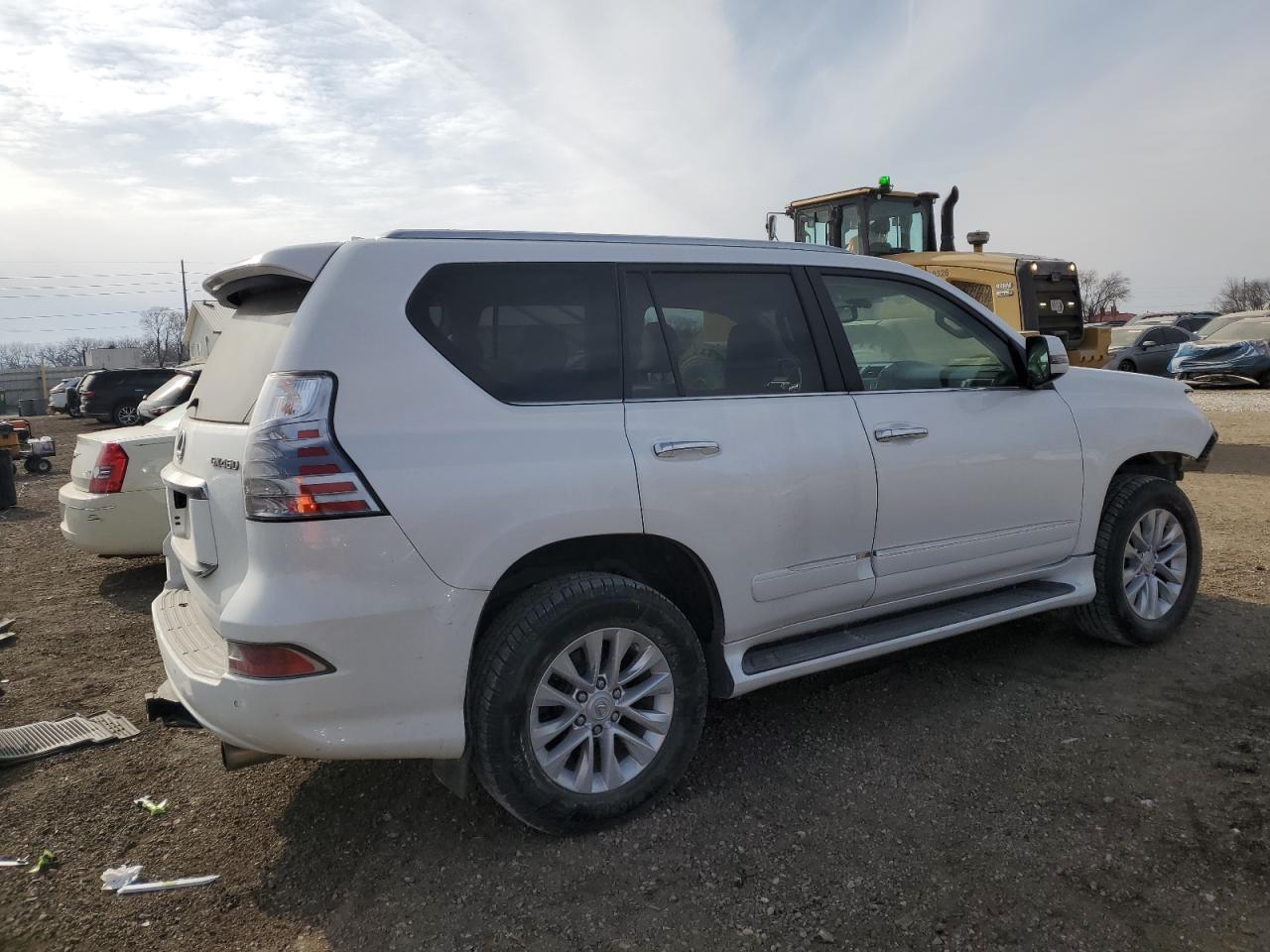 2018 LEXUS GX 460 - Image 3