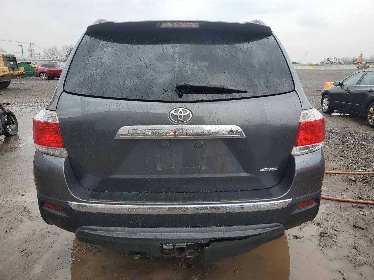 2011 TOYOTA HIGHLANDER - Image 6