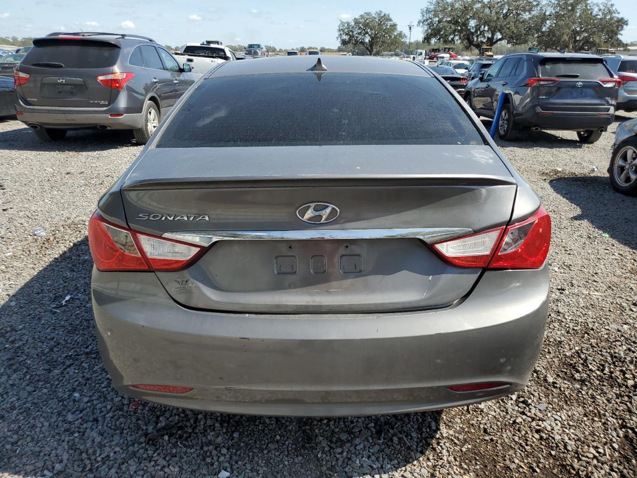 2013 HYUNDAI SONATA GLS - Image 6