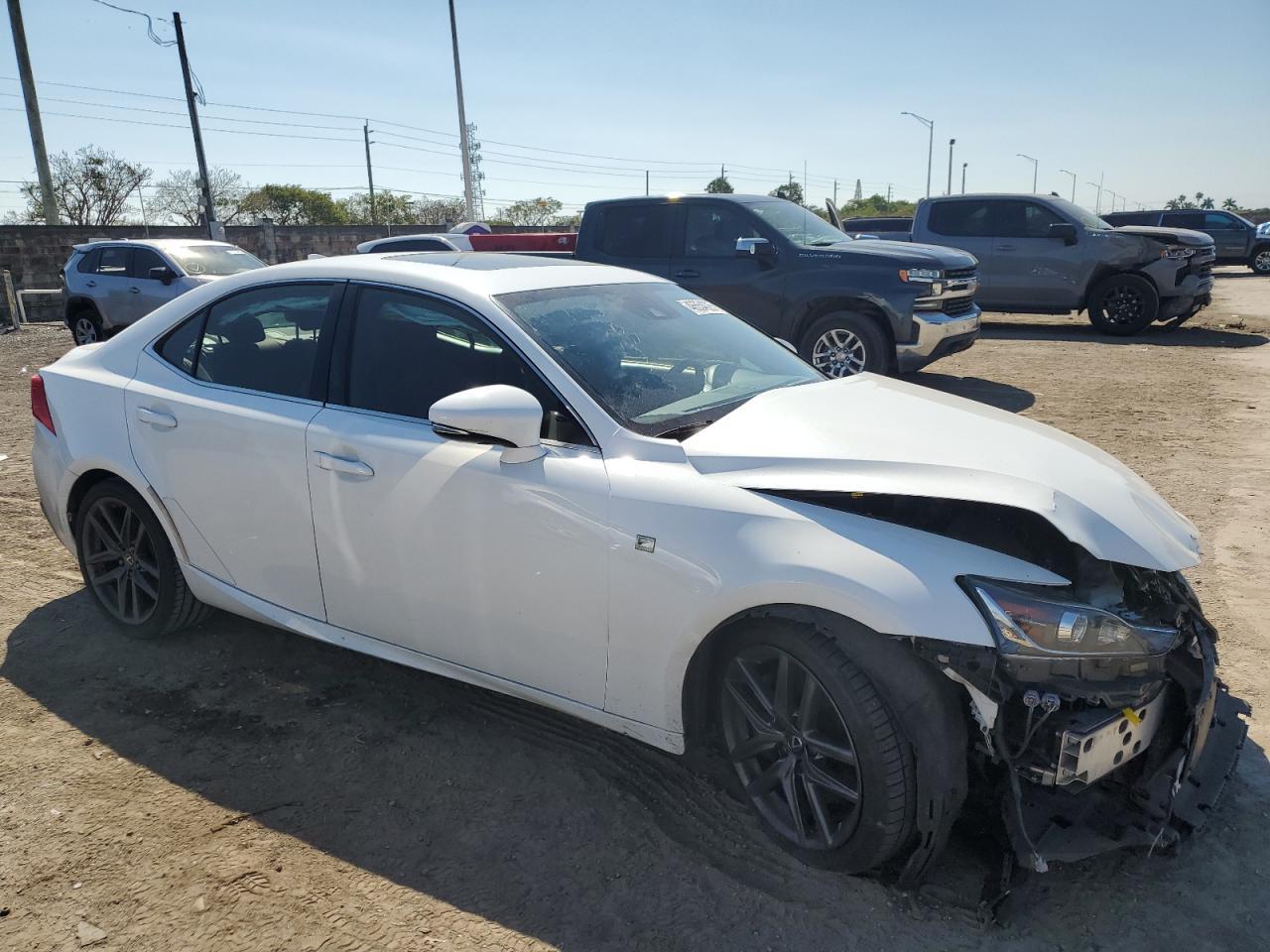 2019 LEXUS IS 300 - Image 4