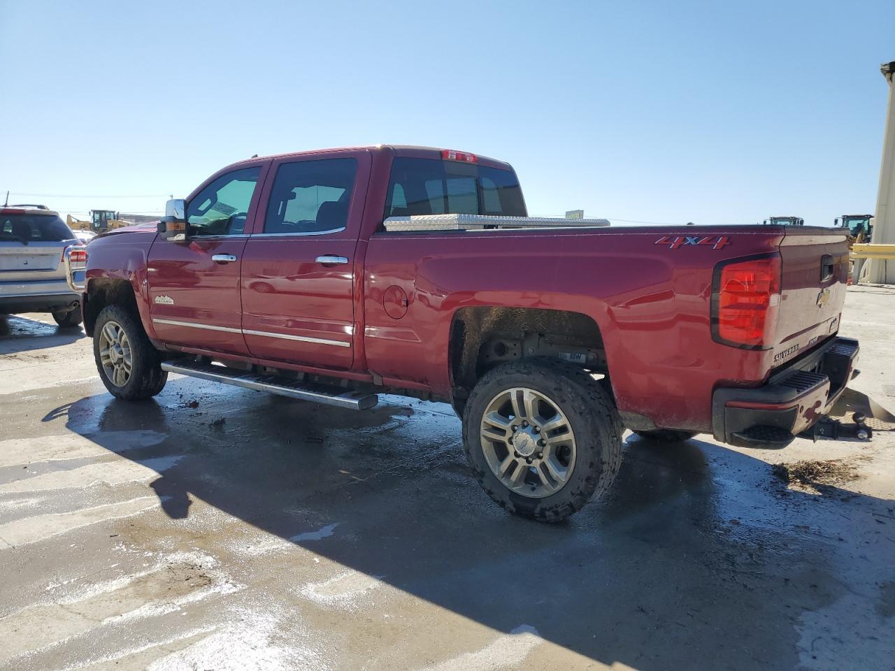 2018 CHEVROLET SILVERADO - Фото 2