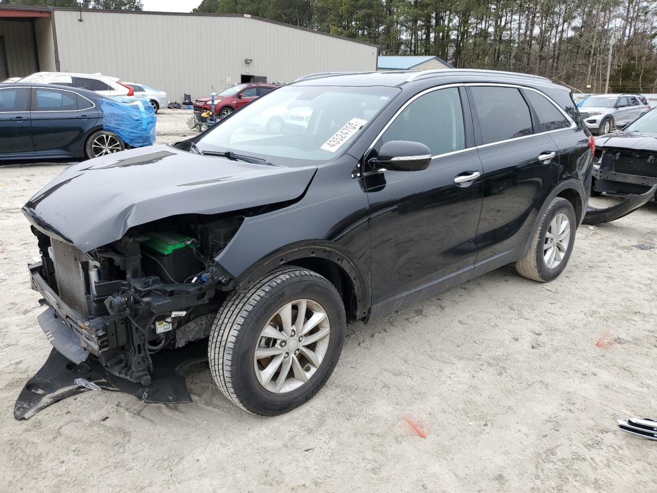 2017 KIA SORENTO LX