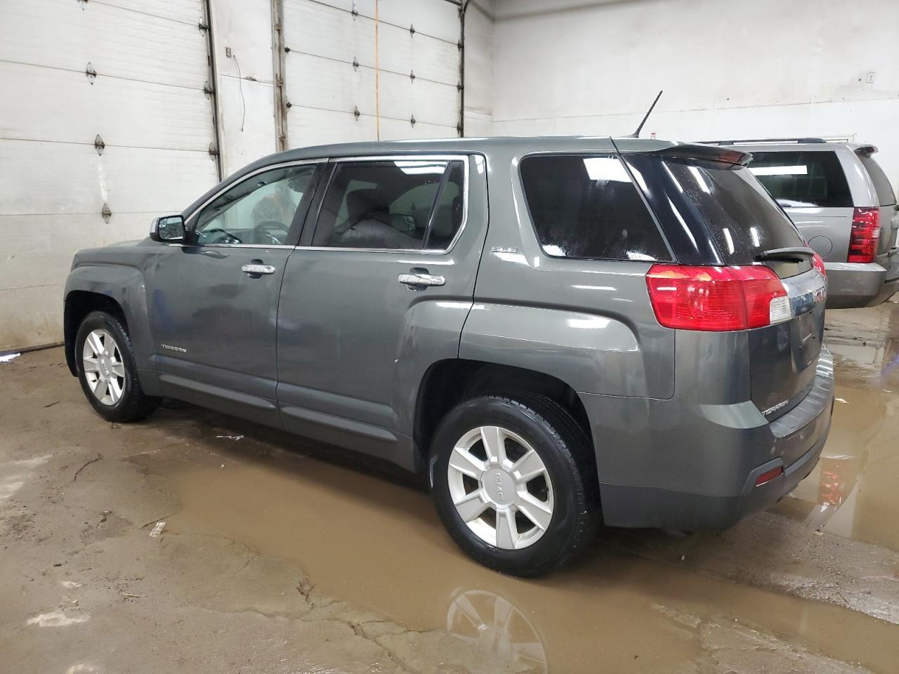 2013 GMC TERRAIN SL - Фото 2