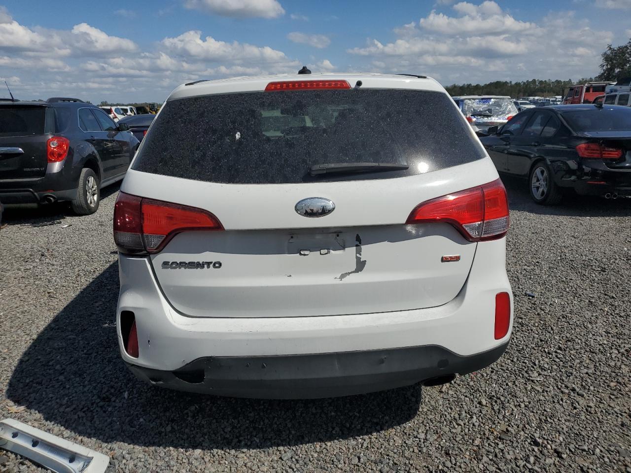 2014 KIA SORENTO LX - Image 6
