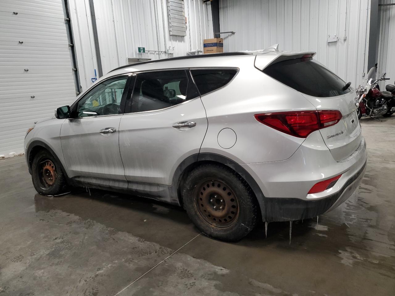 2017 HYUNDAI SANTA FE S - Image 2
