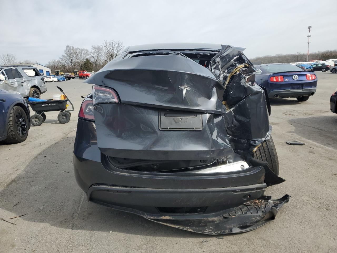 2024 TESLA MODEL Y - Image 6