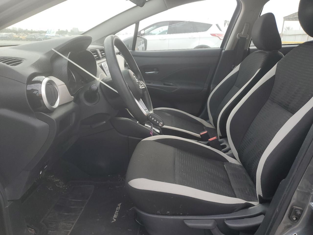 2021 NISSAN VERSA SV - Фото 7
