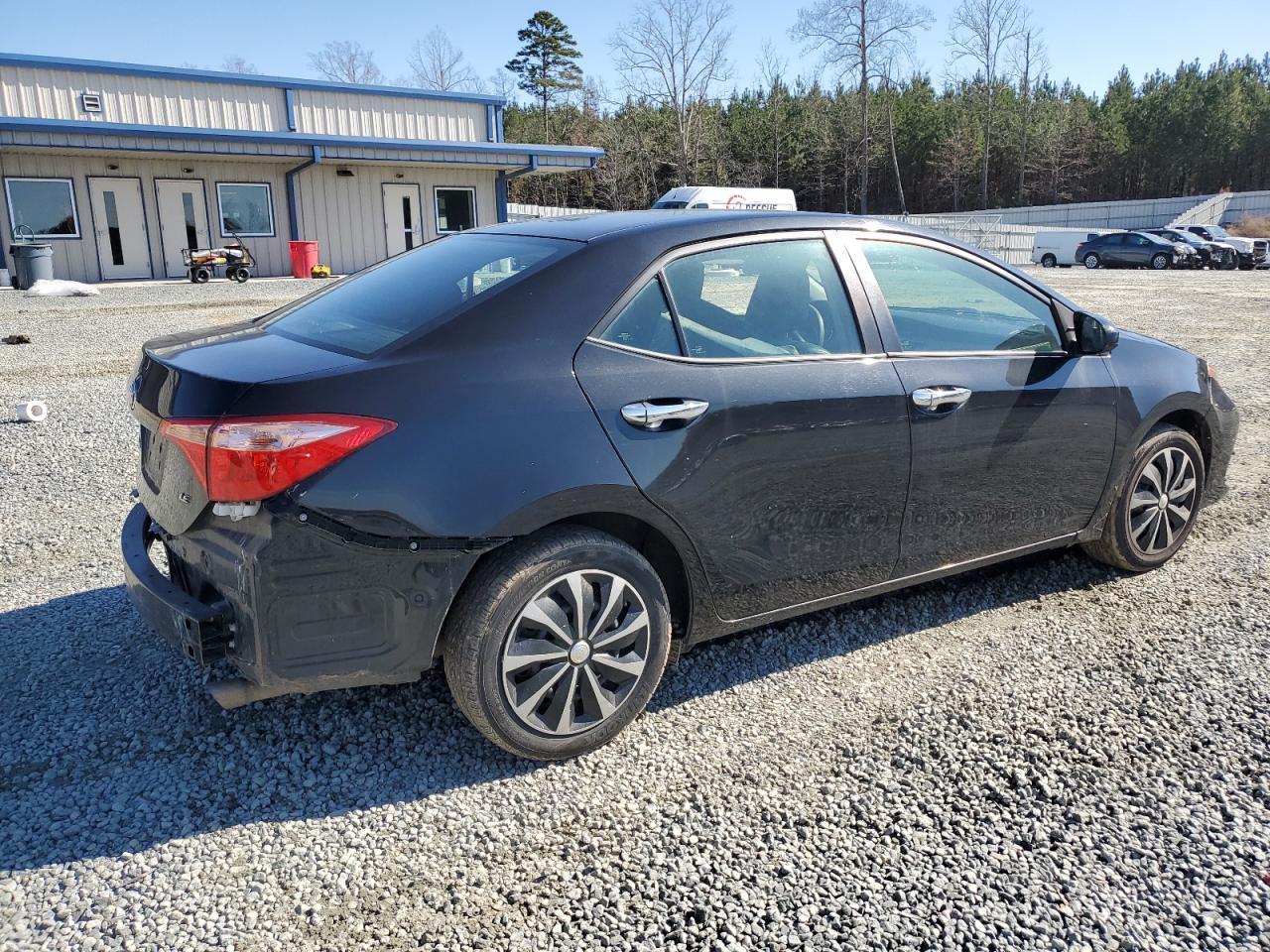2018 TOYOTA COROLLA L - Image 3