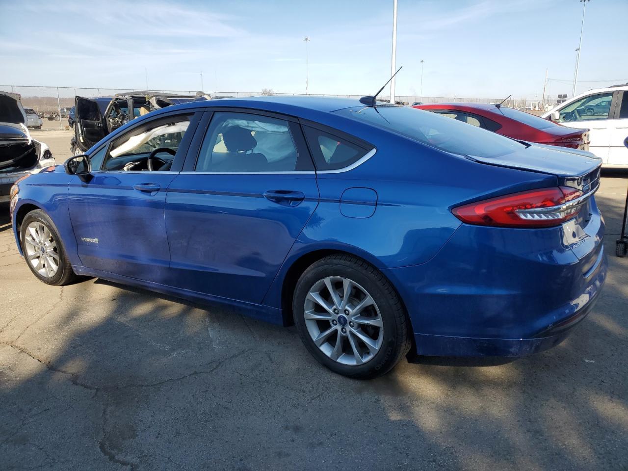 2017 FORD FUSION SE - Фото 2