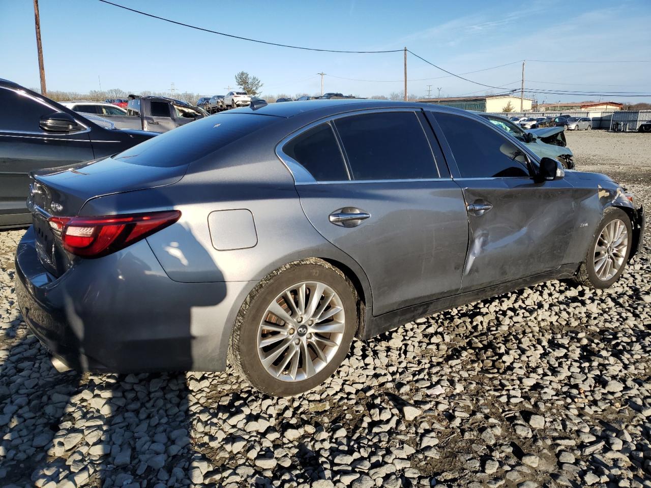 2018 INFINITI Q50 LUXE - Image 3