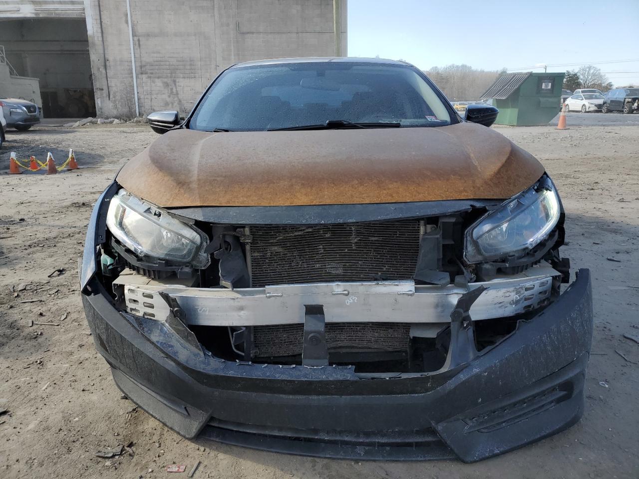 2016 HONDA CIVIC LX - Image 5