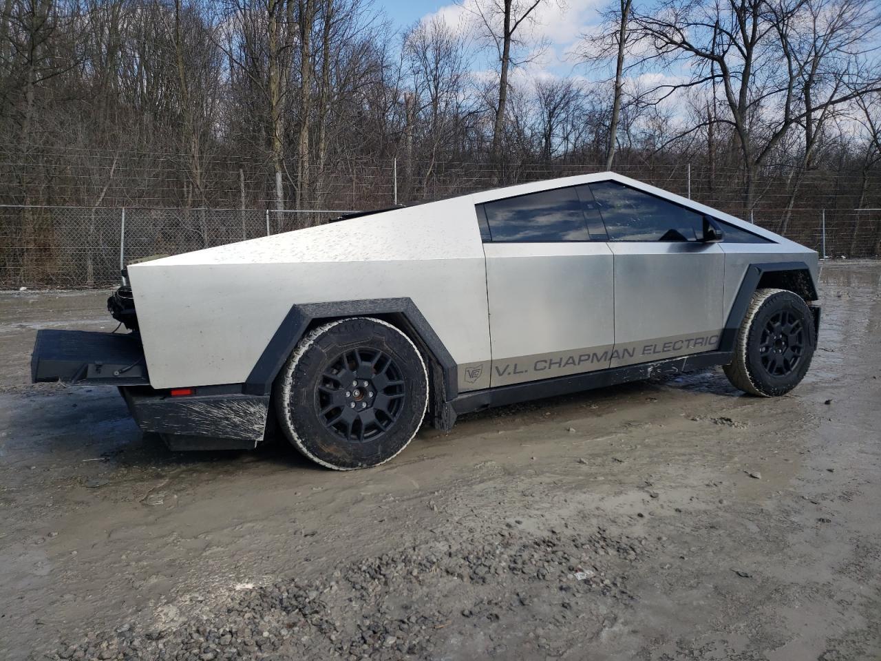 2024 TESLA CYBERTRUCK - Фото 3
