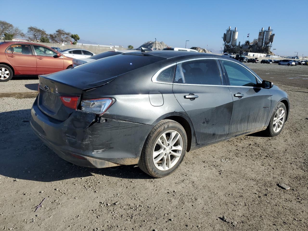 2017 CHEVROLET MALIBU LT - Image 3