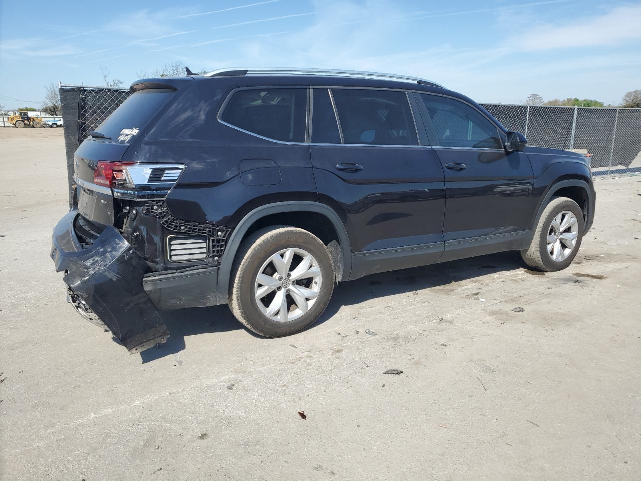 2018 VOLKSWAGEN ATLAS SE - Фото 3