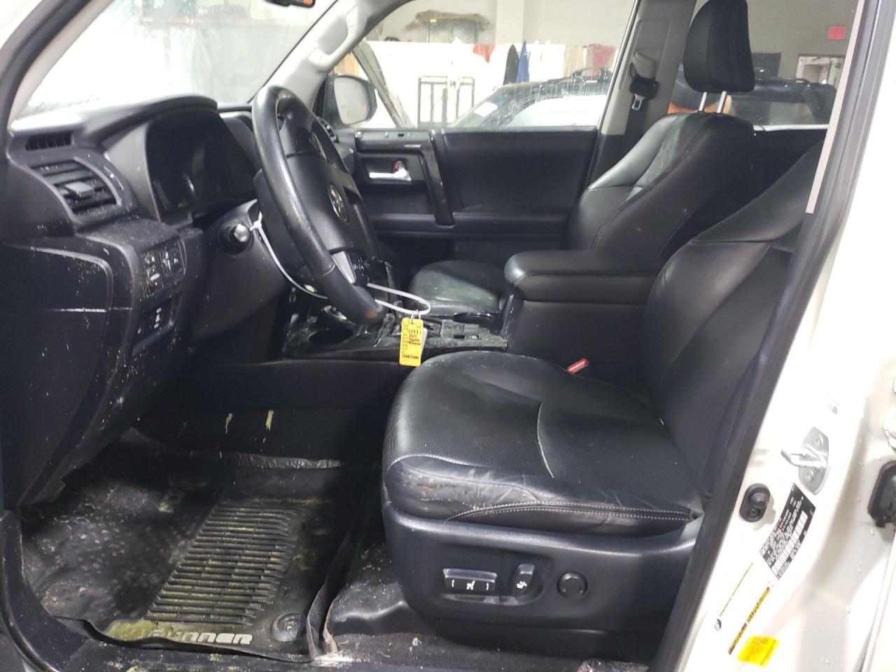 2019 TOYOTA 4RUNNER SR - Фото 7