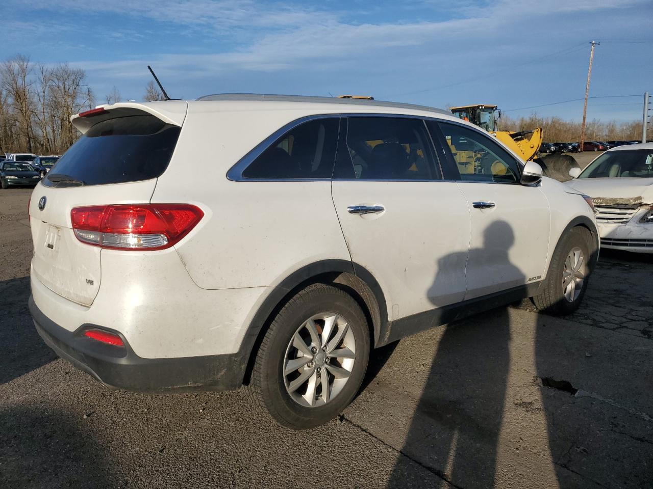 2016 KIA SORENTO LX - Image 3
