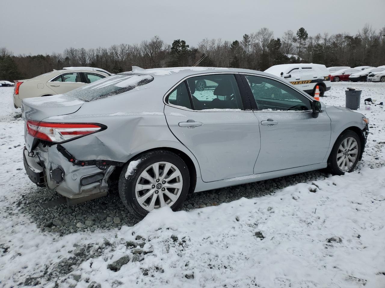 2018 TOYOTA CAMRY L - Фото 3