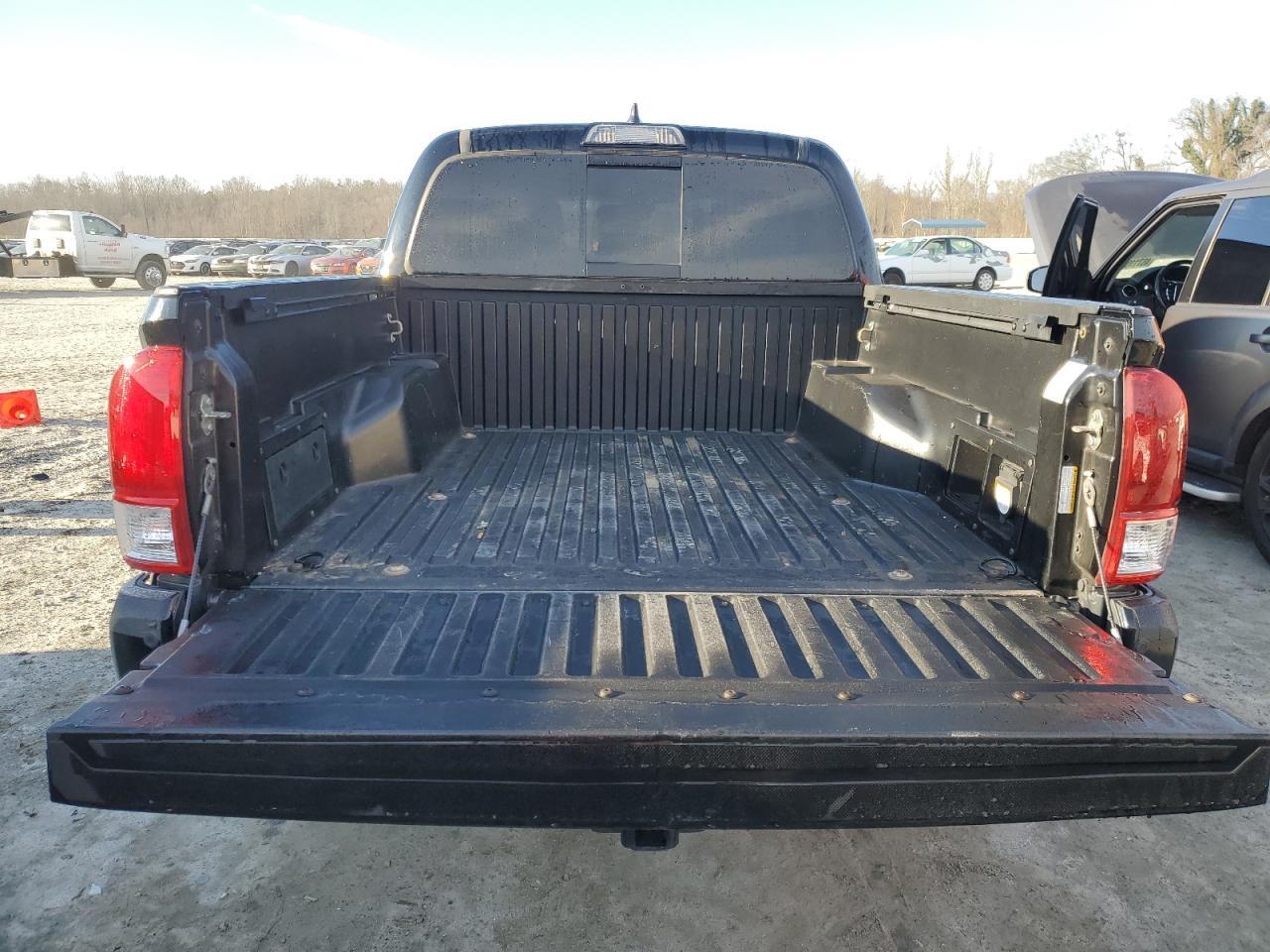2018 TOYOTA TACOMA DOU - Фото 6