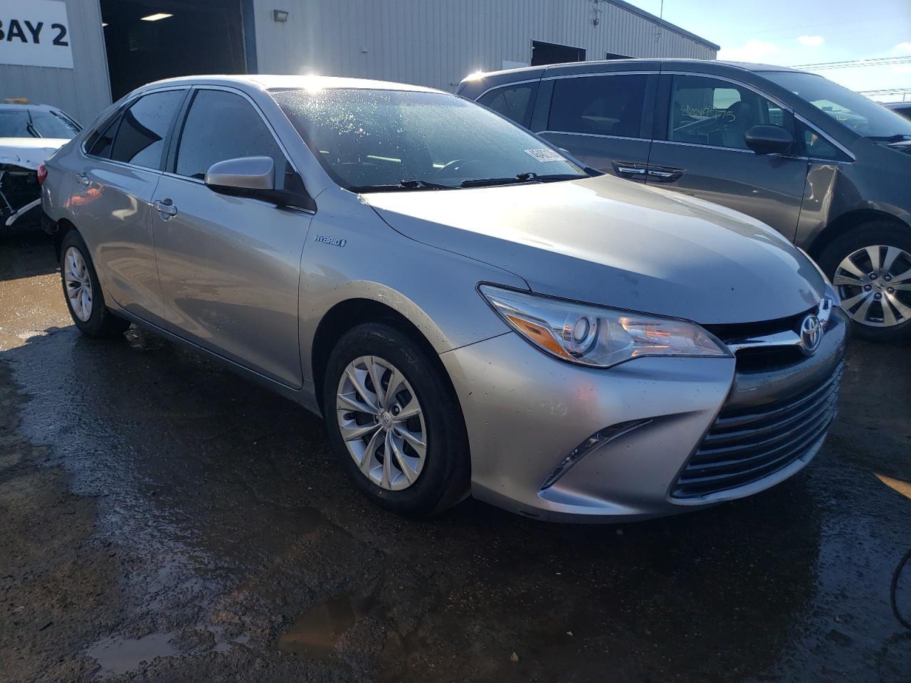 2017 TOYOTA CAMRY HYBR - Image 4