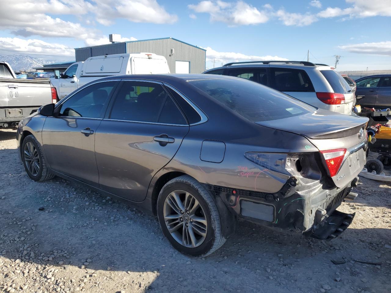 2016 TOYOTA CAMRY LE - Фото 2