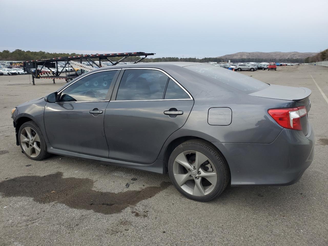 2014 TOYOTA CAMRY L - Image 2