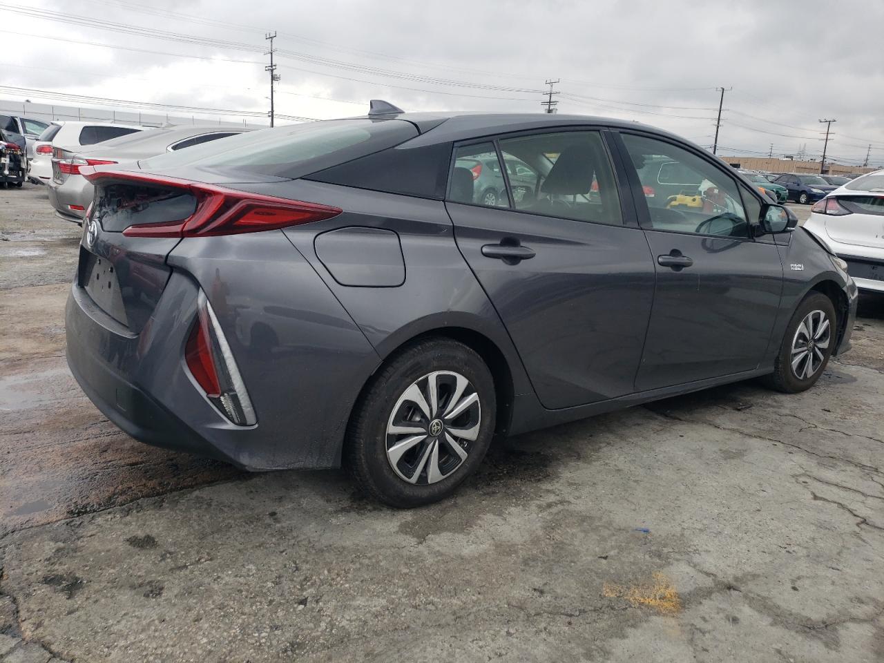 2019 TOYOTA PRIUS PRIM - Фото 3