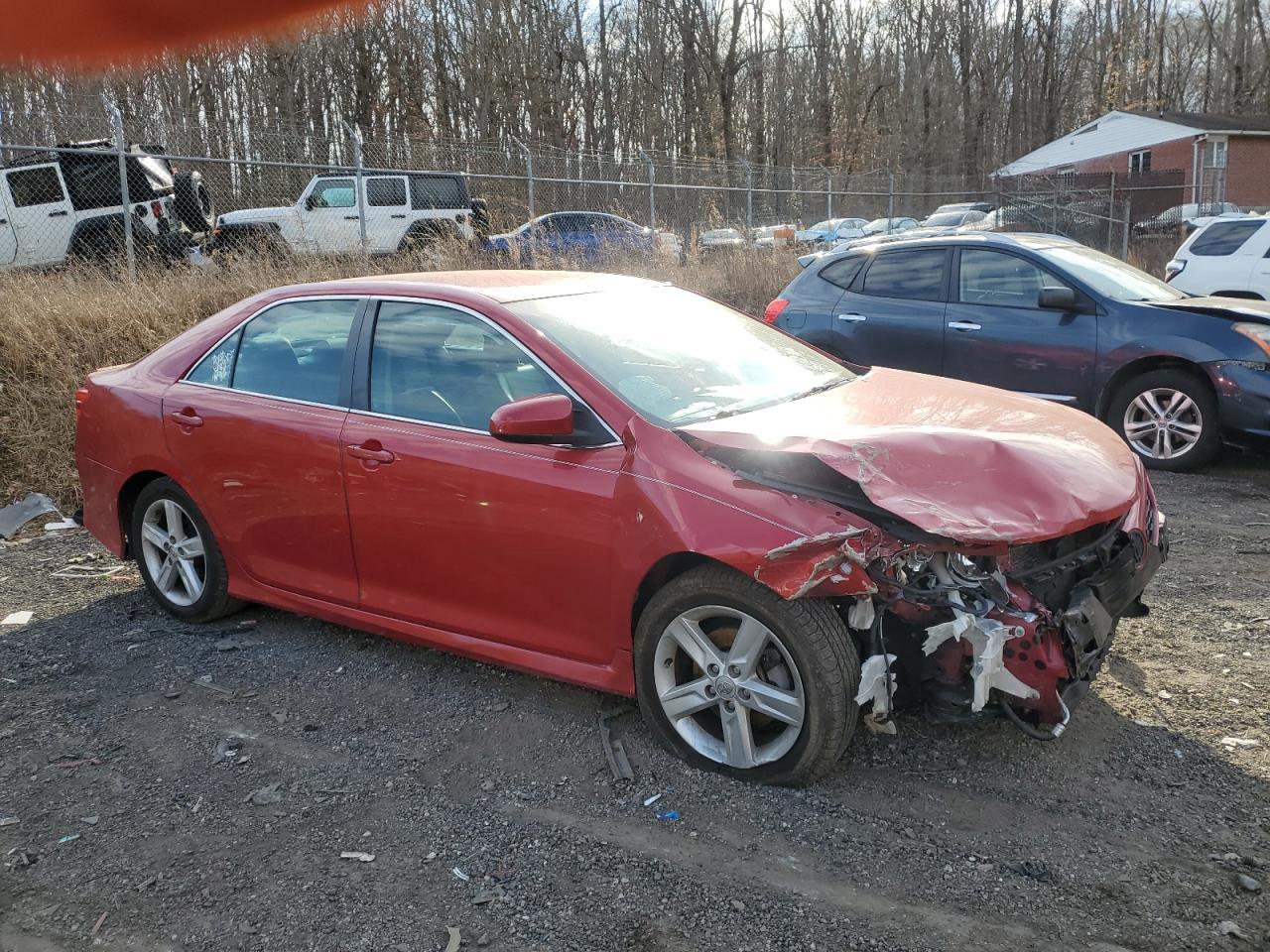 2014 TOYOTA CAMRY L - Фото 4
