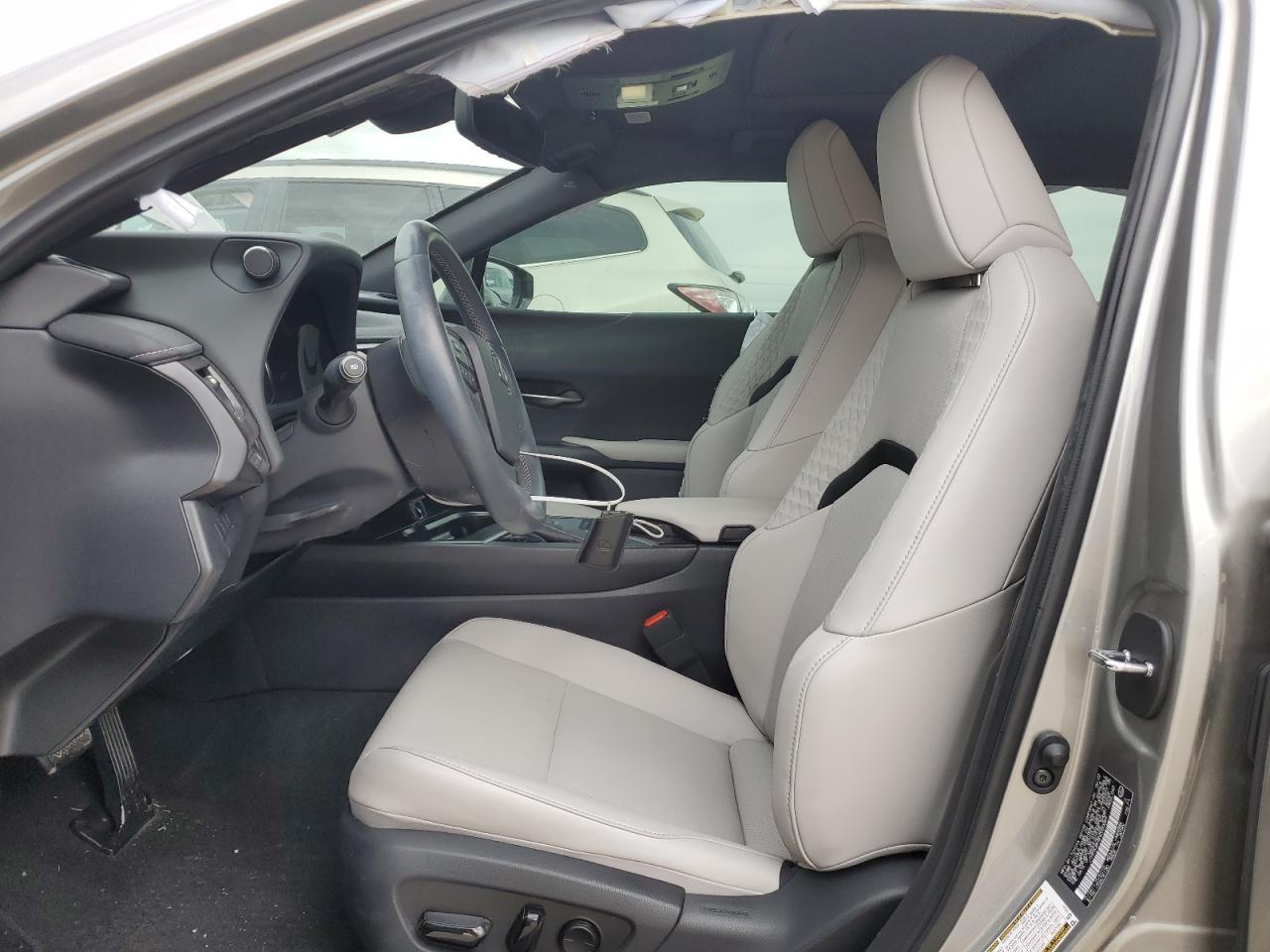 2022 LEXUS UX 200 BAS - Image 7