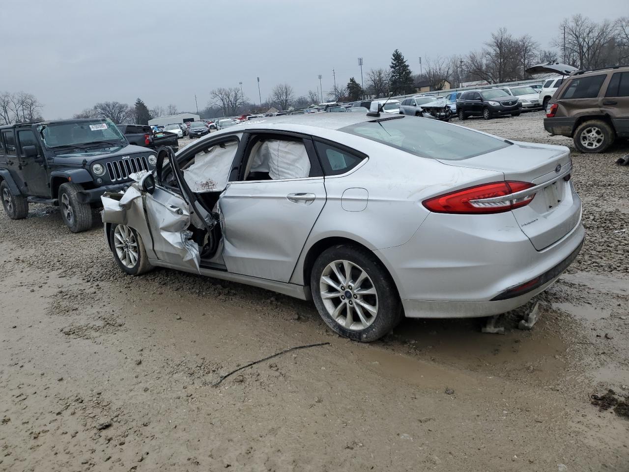 2017 FORD FUSION SE - Фото 2