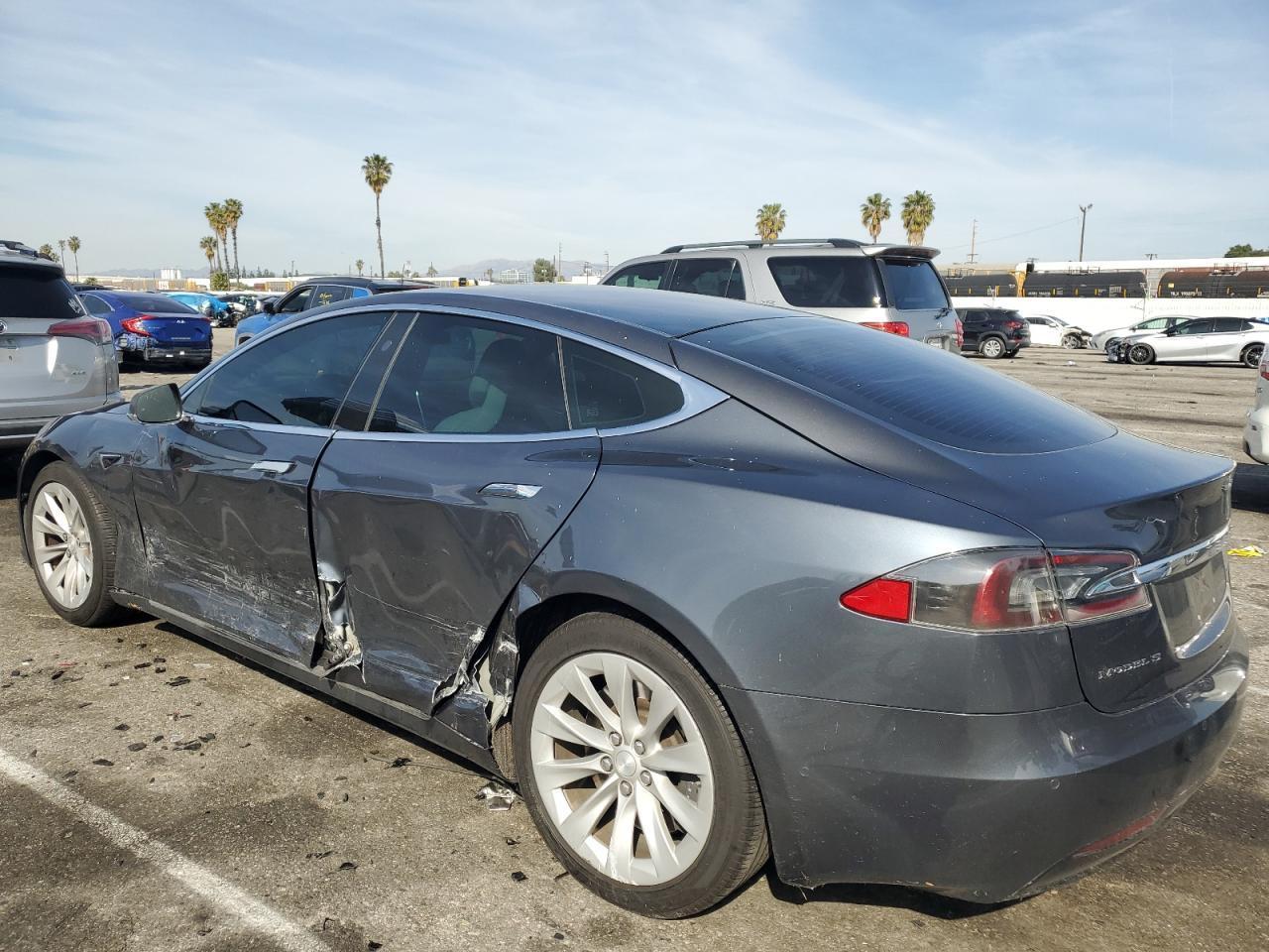 2017 TESLA MODEL S - Фото 2