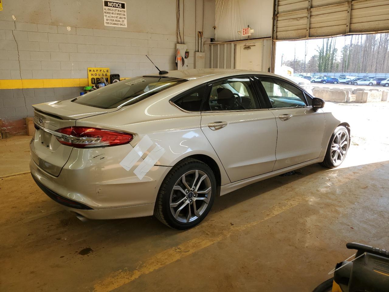 2017 FORD FUSION S - Image 3