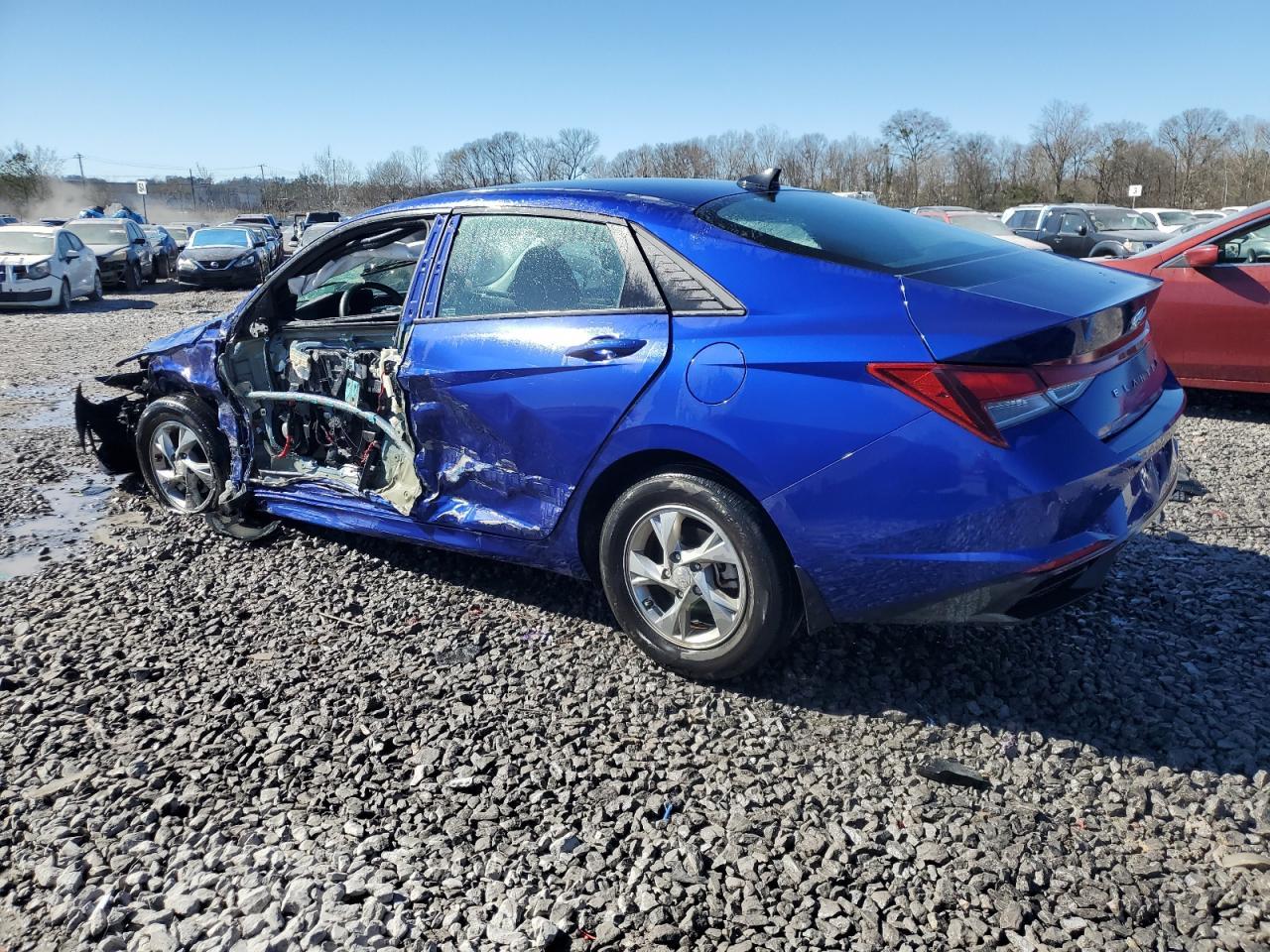 2022 HYUNDAI ELANTRA SE - Фото 2