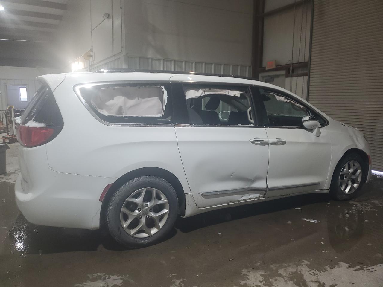 2020 CHRYSLER PACIFICA L - Image 3