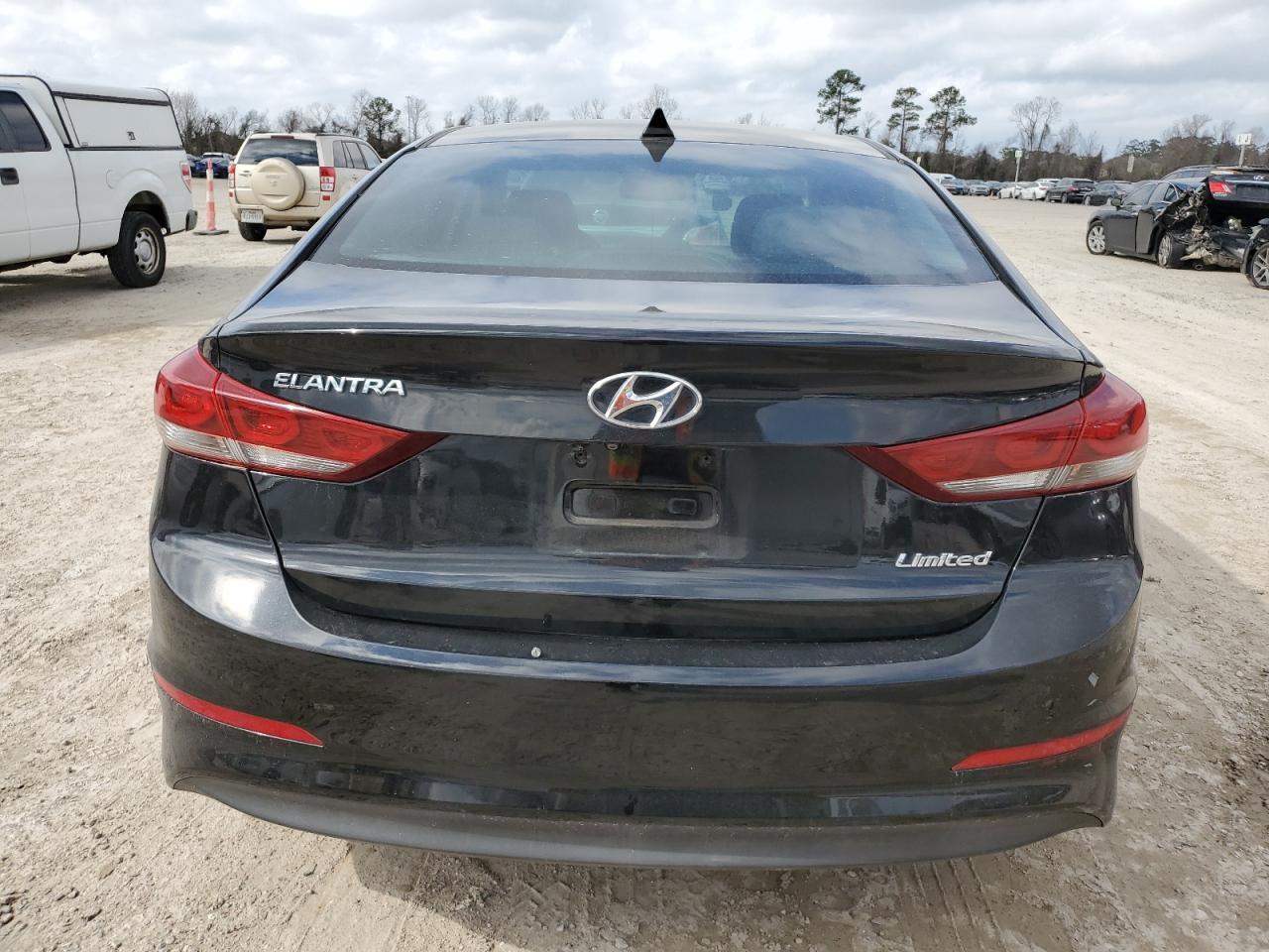 2017 HYUNDAI ELANTRA SE - Фото 6